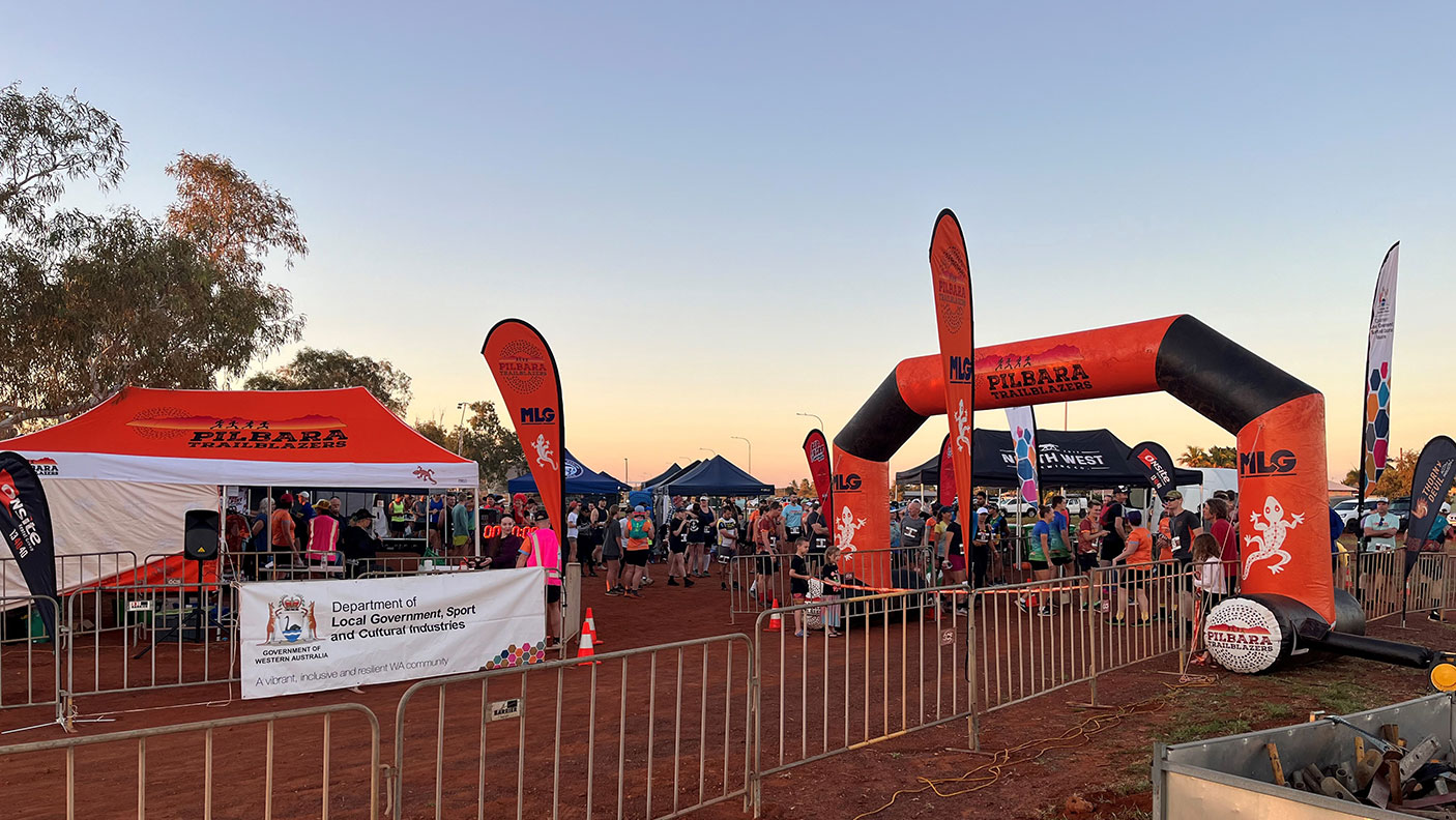 The starting line of the Red Dirt Backyard Ultra in Karratha.